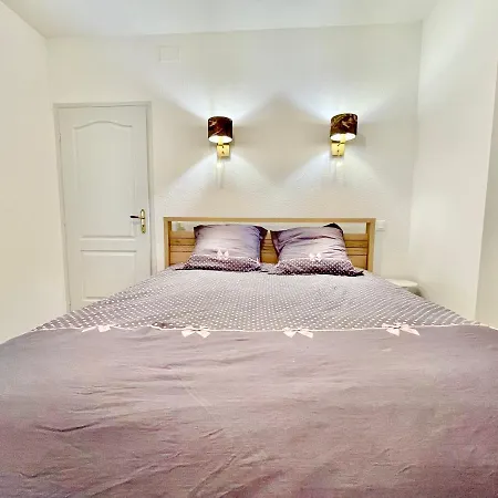Apartament - Le Nichoir - Centre Historique - Parking Gratuit - Box Velo & Poussette *