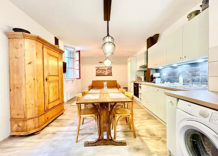 - Le Nichoir - Centre Historique - Parking Gratuit - Box Velo & Poussette Апартаменты