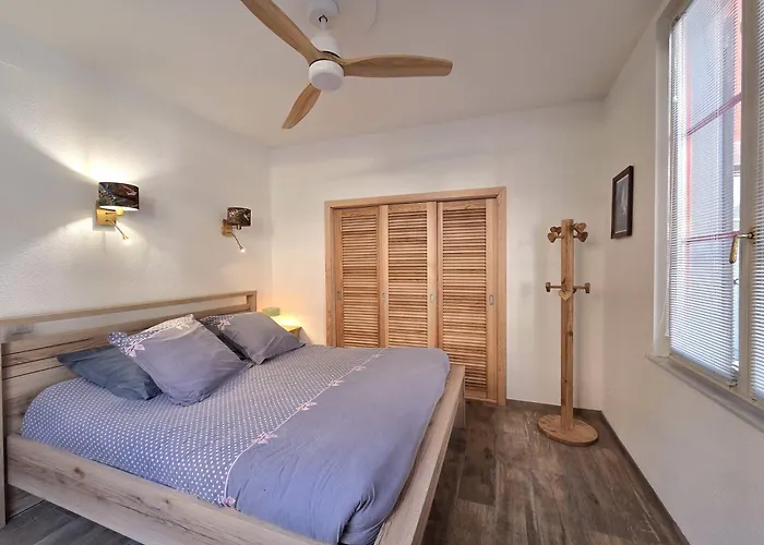 - Le Nichoir - Centre Historique - Parking Gratuit - Box Velo & Poussette Апартаменты