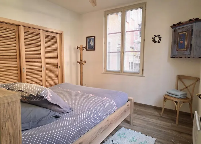 - Le Nichoir - Centre Historique - Parking Gratuit - Box Velo & Poussette Апартаменты Кольмар